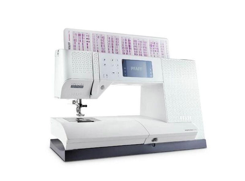 Pfaff Expression 710