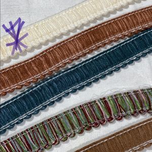 Frynsebånd - nesten hvit