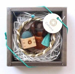 Cohana Gavesett: Seki minisaks og Mini Masu nålepute  smaragdgrø