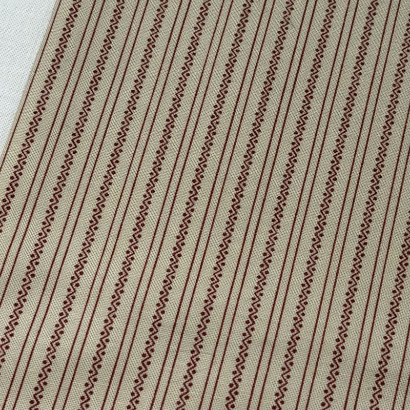 Stripebord i rødt  på lys bunn - repro